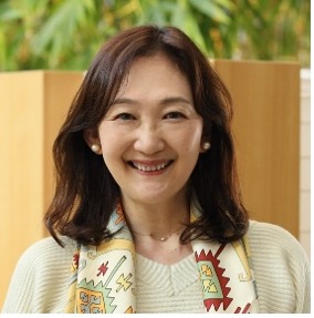 山﨑 京子氏