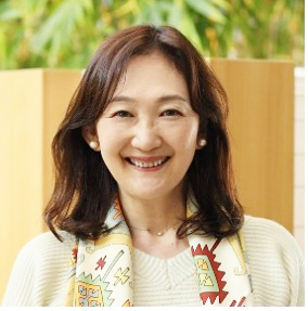 山﨑 京子 氏
